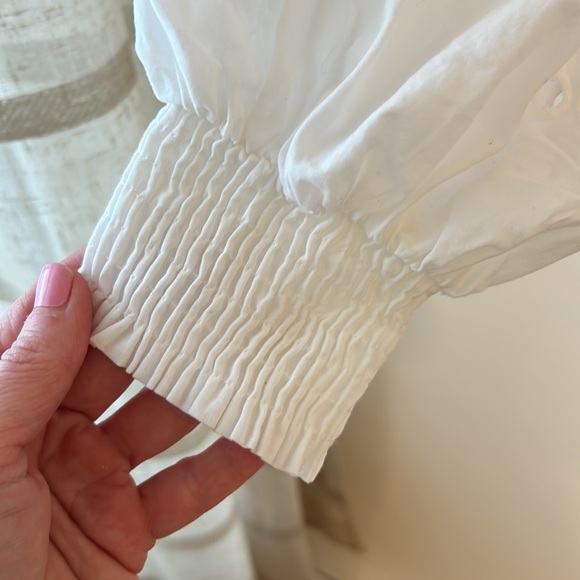 CAbi Blouse - #6084 - White Lace Cut Out Eyelet.  Size Medium. - Picture 6 of 13